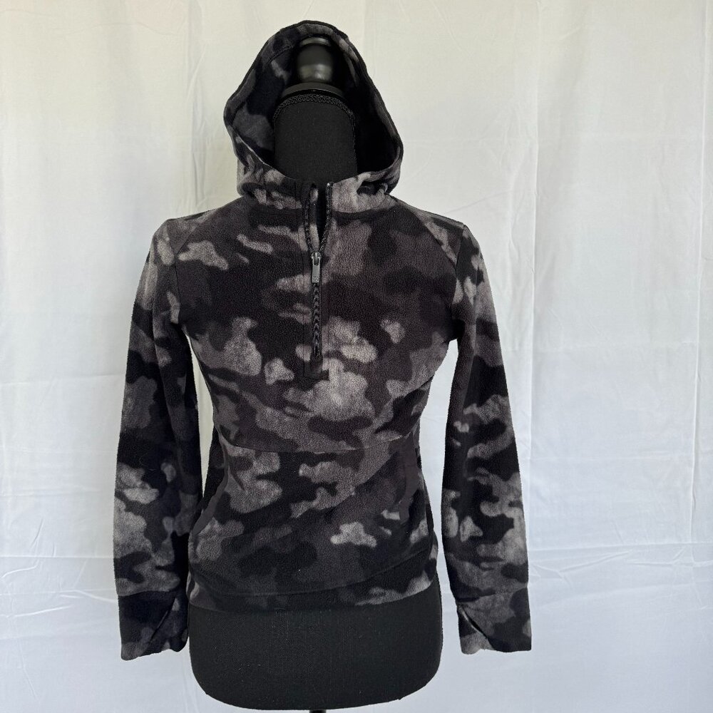 All in motion black gray camo sport Hoodie Pullover Size Medium -0299